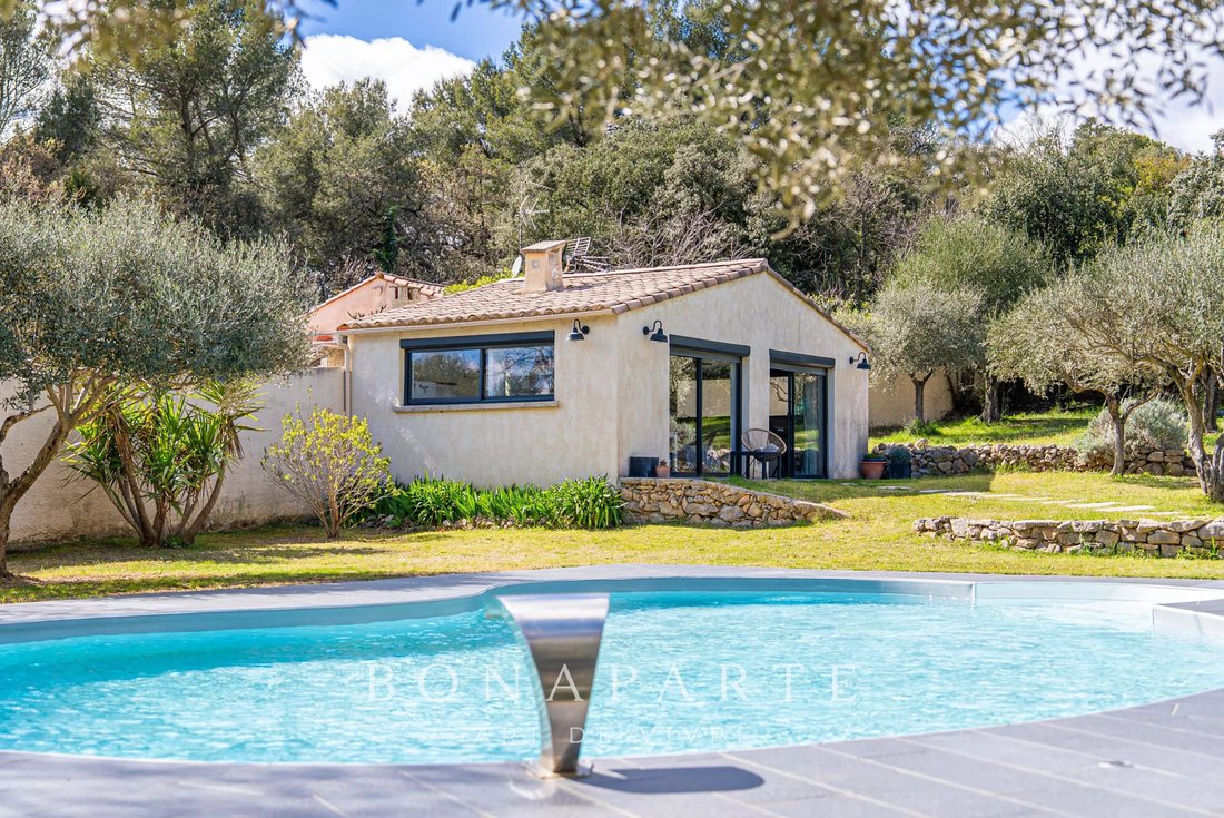 Villa in Peripherie, Saint-Georges-d'Orques, France 1 - 17547047