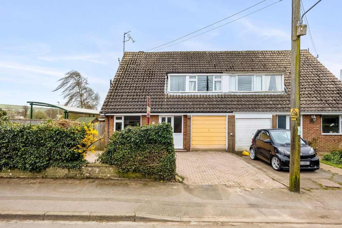 Haus in Upper Beeding, England 1 - 17546711