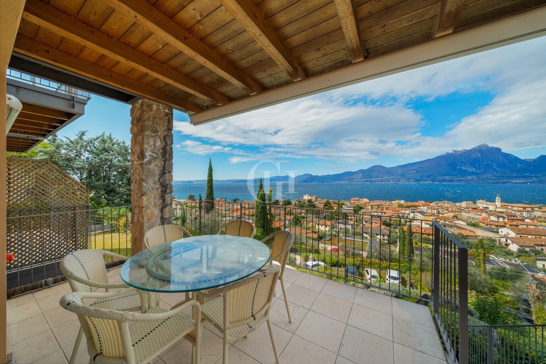 Apartment in Torri del Benaco, Veneto, Italy 1 - 17546857