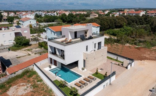 House in Zaton, Zadar County, Croatia 1