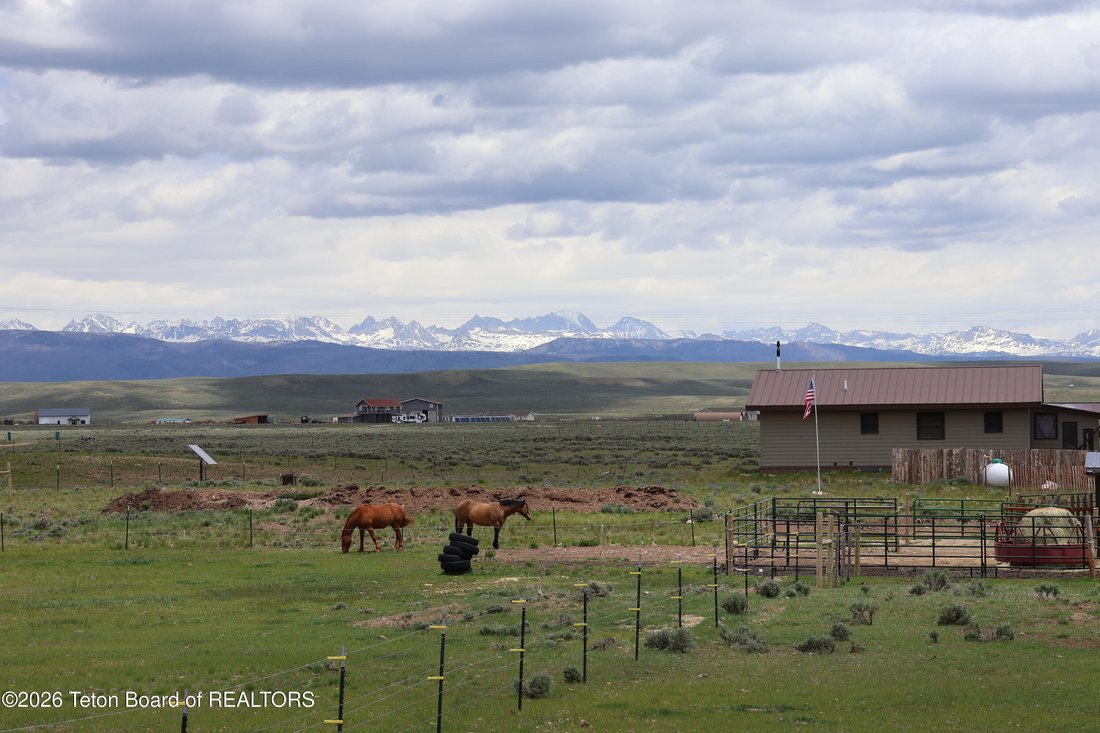 House in Pinedale, Wyoming, United States 1 - 17545952
