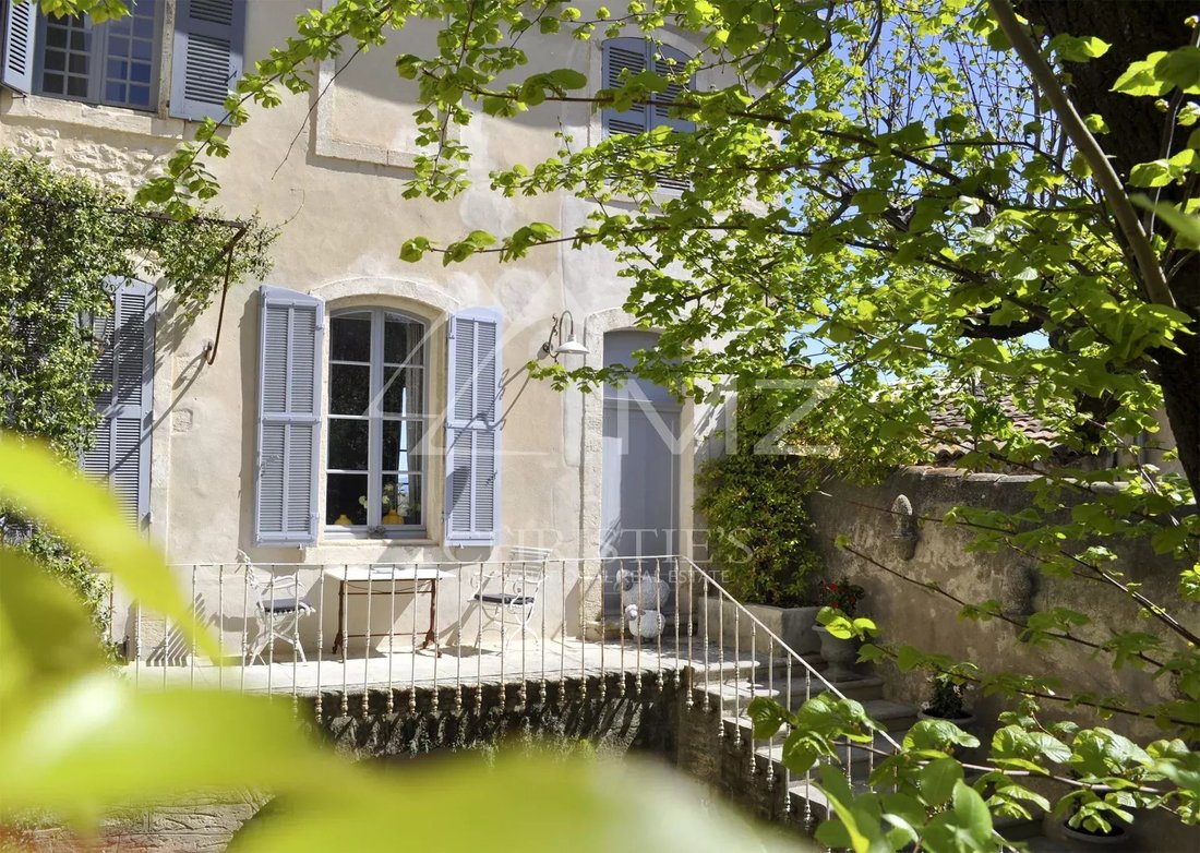 Estate in Châteauneuf-de-Gadagne, Provence-Alpes-Côte d'Azur, France 2 - 14083375