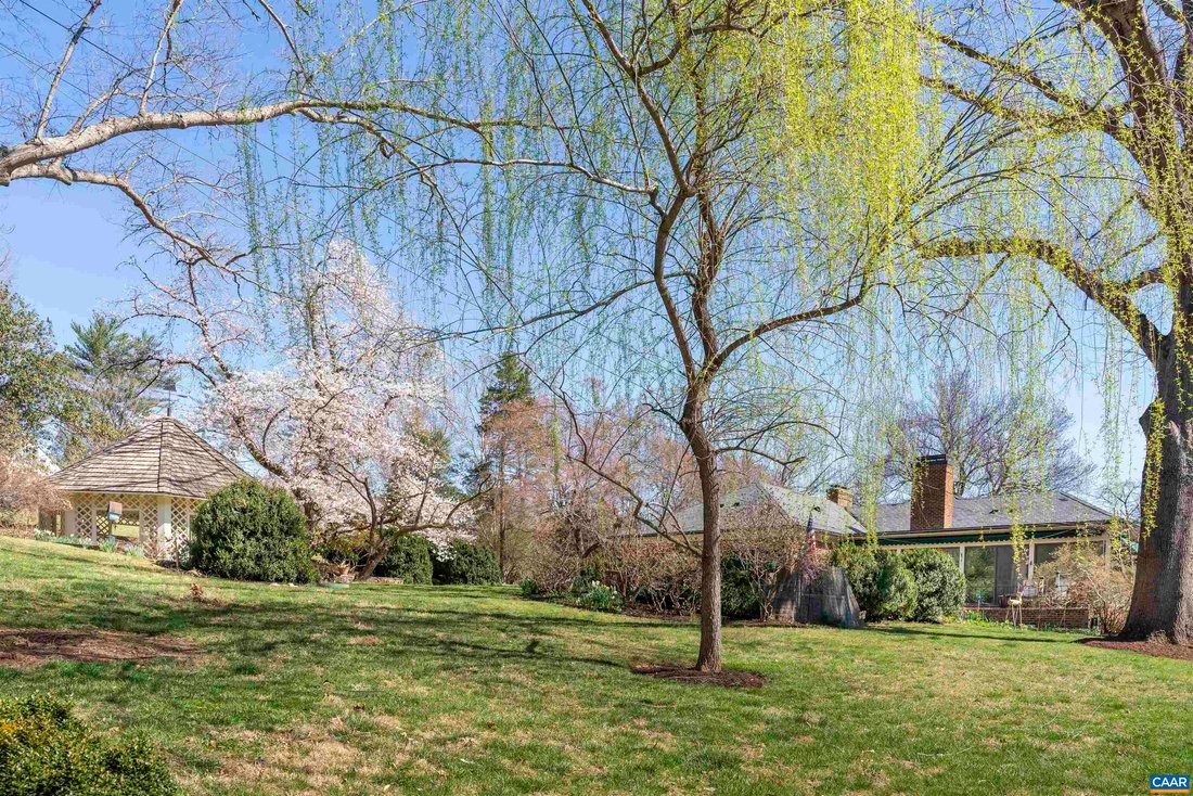 House in Charlottesville, Virginia, United States 2 - 17545924