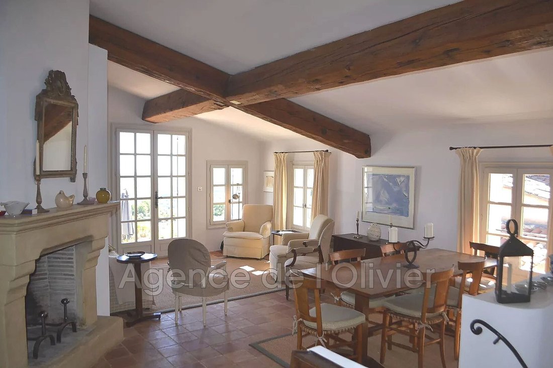Villa in Châteauneuf-Grasse, Provence-Alpes-Côte d'Azur, France 3 - 17537572
