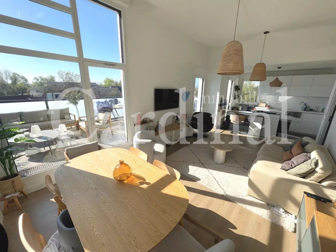 Apartment in Bailly, Ile-de-France, France 1 - 15524256