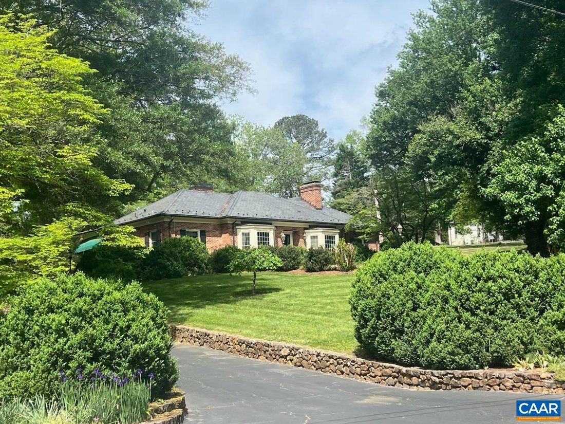 House in Charlottesville, Virginia, United States 1 - 17545924
