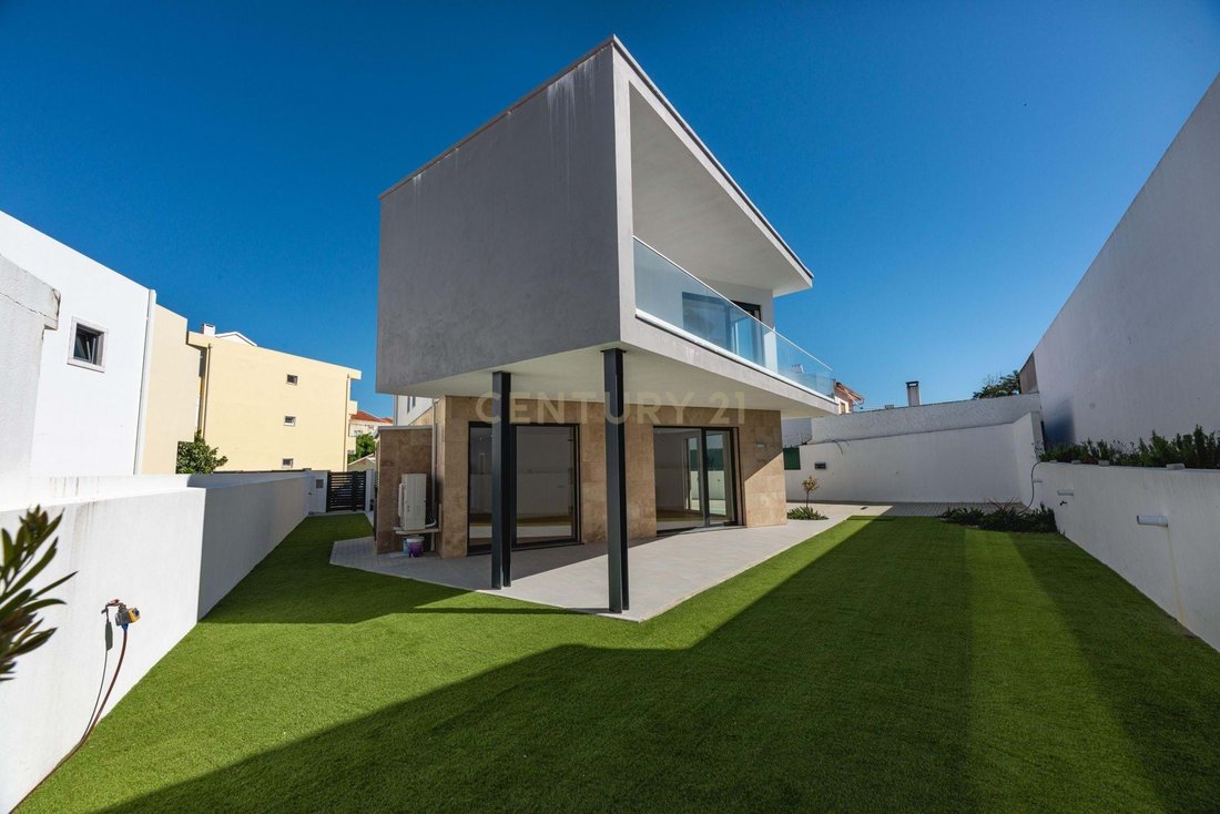 Villa in Sao Domingos de Rana, Lisbon, Portugal 2 - 17546592