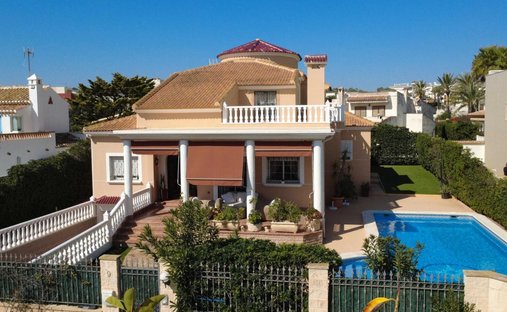 Villa in Costa Blanca, Valencian Community, Spain 1