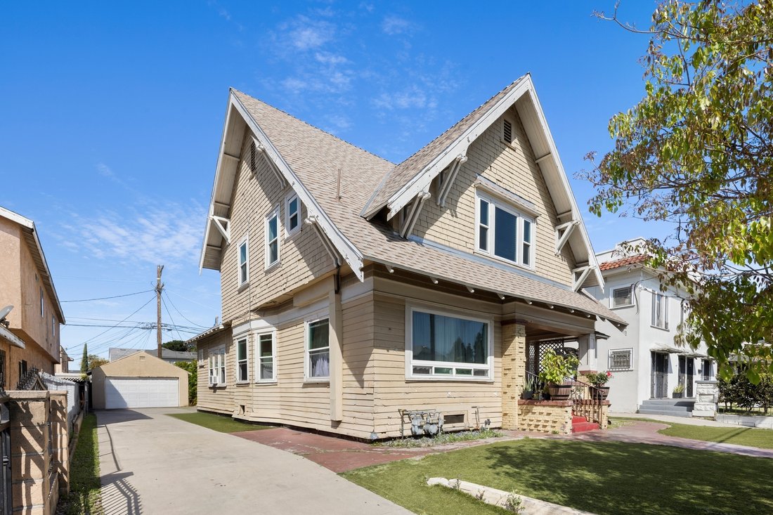 Los Angeles, California, United States 2 - 17547228
