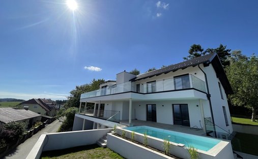 House in Lichtenberg, Upper Austria, Austria 1