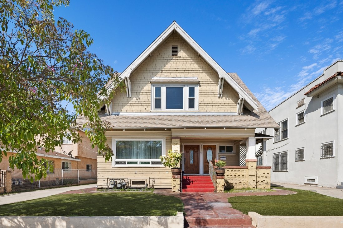 Los Angeles, California, United States 1 - 17547228