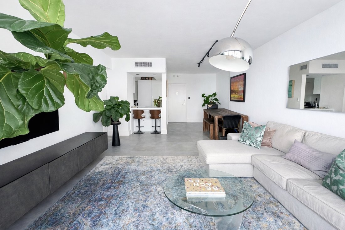 Miami Beach, Florida, United States 1 - 17547229