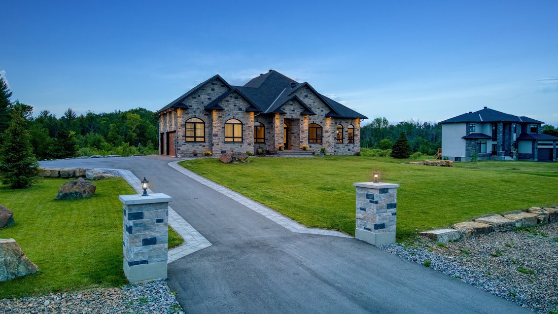 House in Ottawa, Ontario, Canada 1 - 17547385
