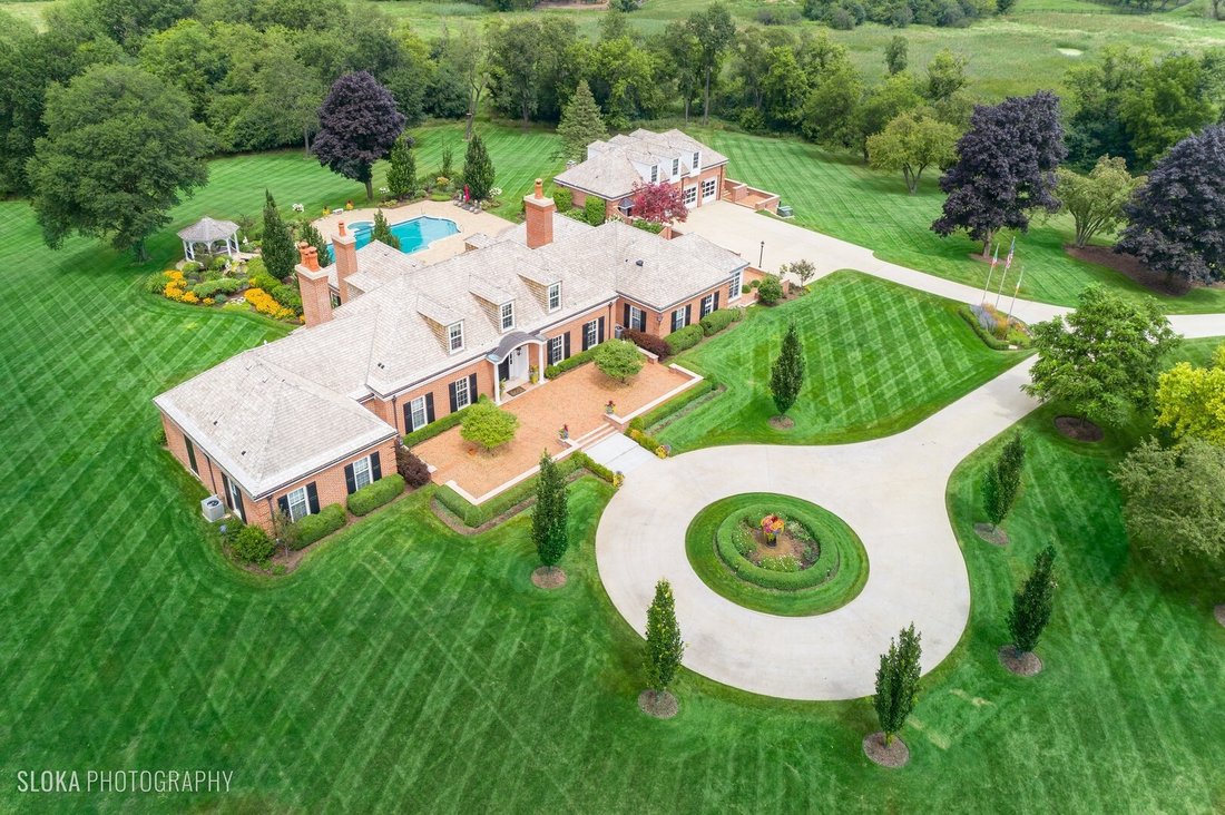House in Barrington Hills, Illinois, United States 3 - 17547375