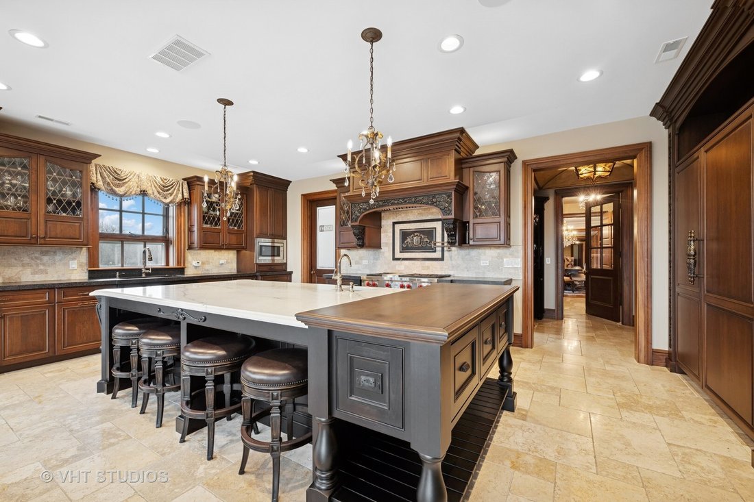 House in Barrington Hills, Illinois, United States 4 - 17547375