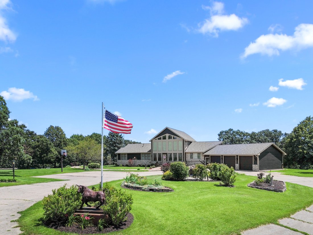 House in Lauderdale Lakes, Wisconsin, United States 1 - 17547302