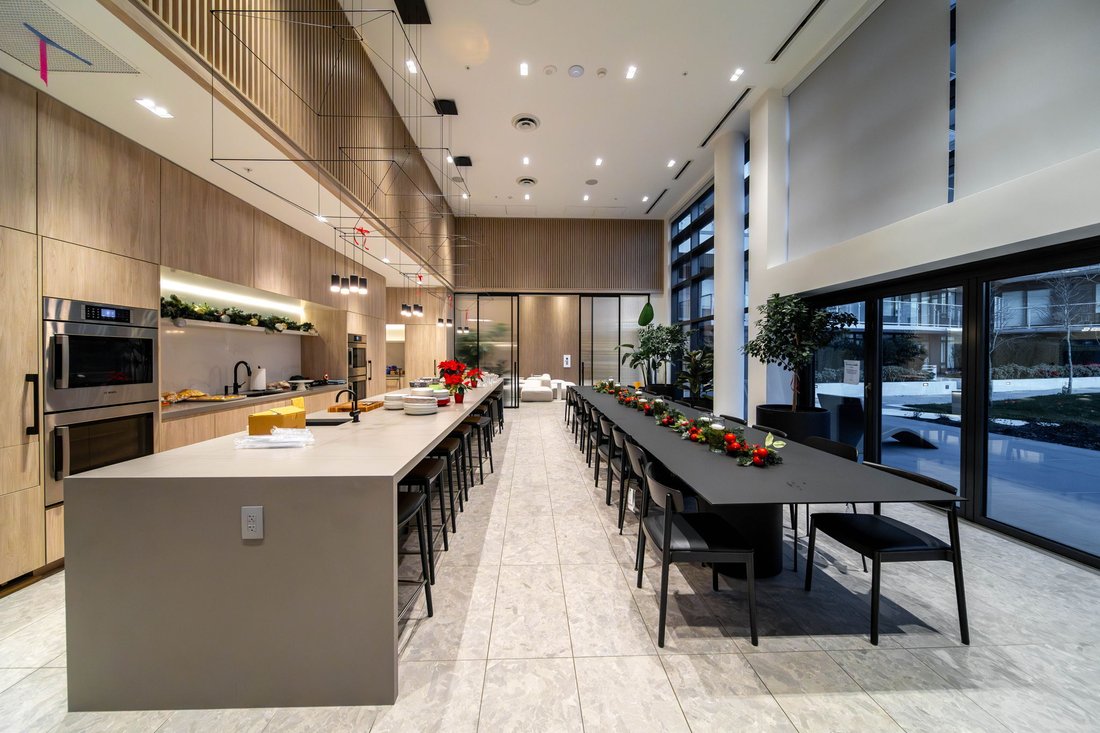 Condo in Richmond, British Columbia, Canada 2 - 17547345