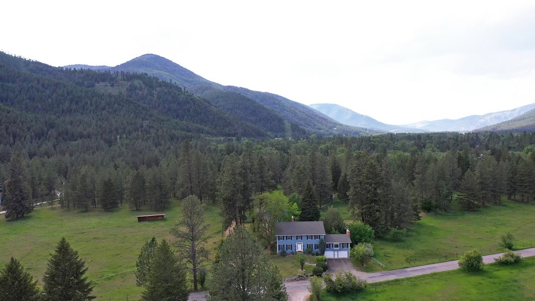 House in Clinton, Montana, United States 2 - 17547403