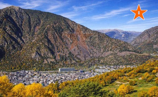 Casa en La Comella, Andorra la Vieja, Andorra 1