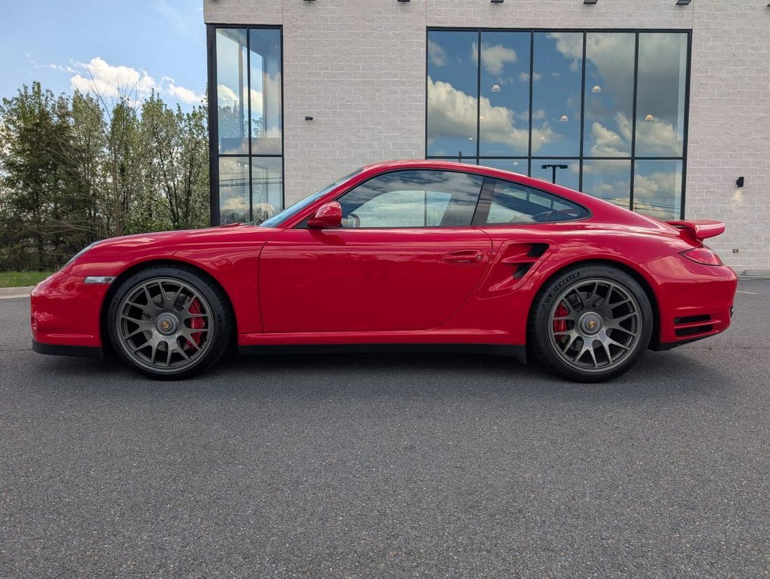 Coupe in Ashburn, VA, United States 4 - 17547674