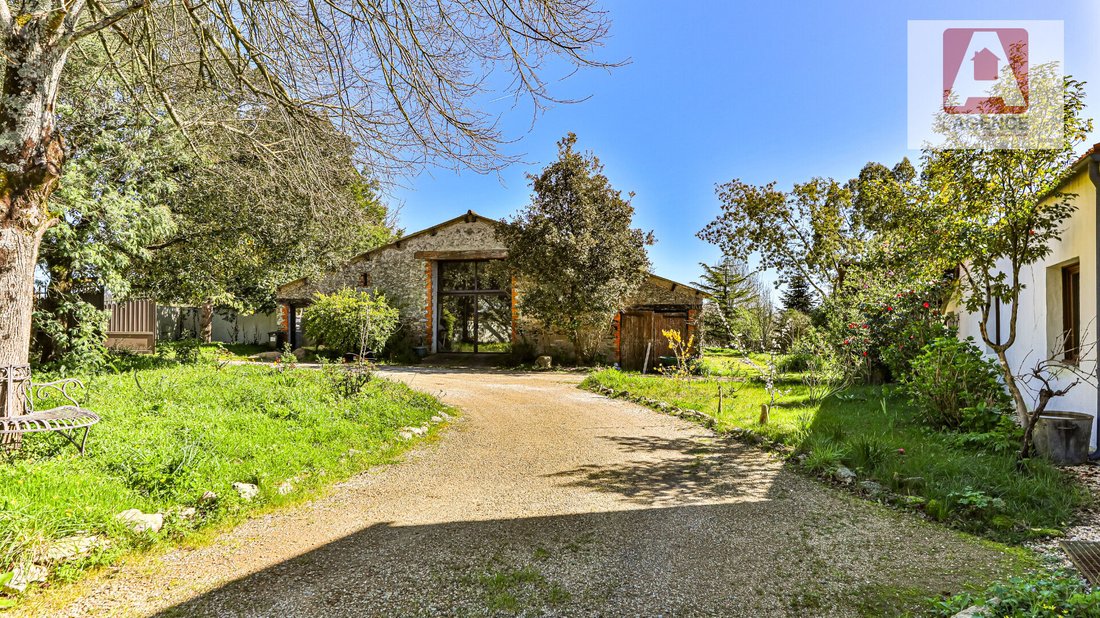 Villa in Apremont, Pays de la Loire, France 3 - 17547797