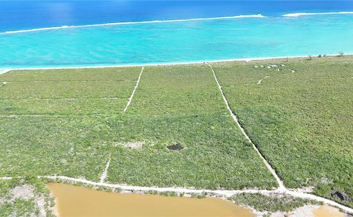 Terrain à Sandy Point, Caicos Islands, Îles Turks et Caïques 1