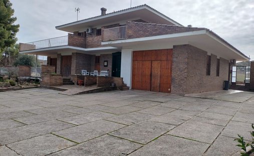Chalet in Castelldans, Katalonien, Spanien 1
