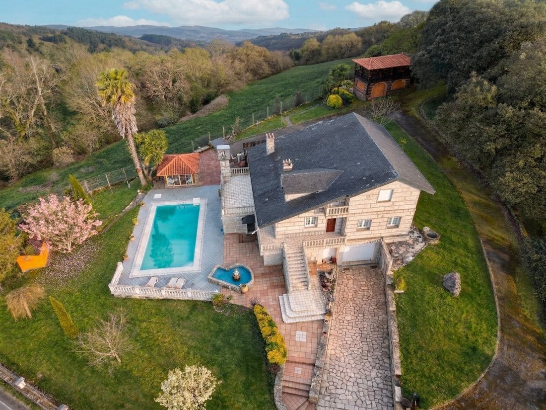 Chalet in Rasines, Cantabria, Spain 3 - 17547529