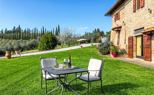 Maisons de campagne à San Gimignano, Toscane, Italie 1