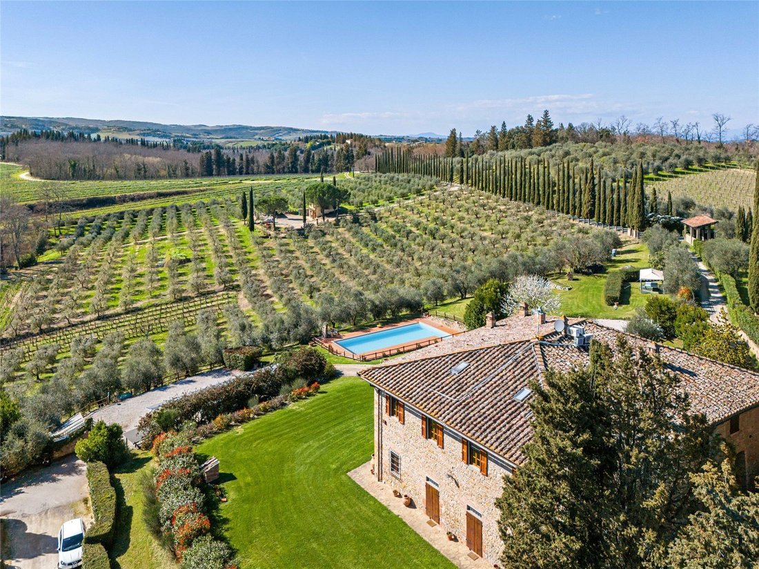 Country House in San Gimignano, Tuscany, Italy 4 - 17547872
