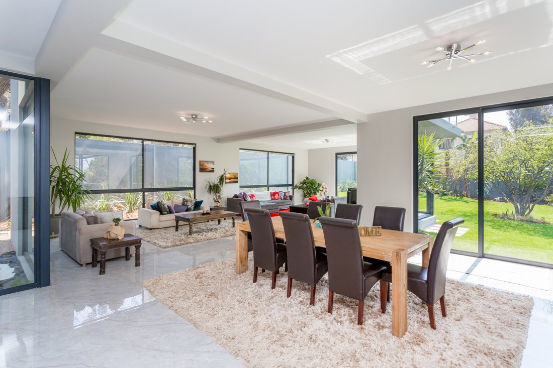 House in Sandton, Gauteng, South Africa 4 - 17547954