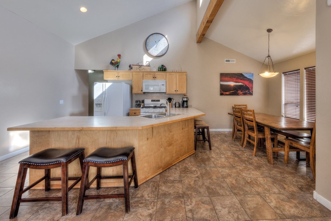 House in Moab, Utah, United States 5 - 17548015