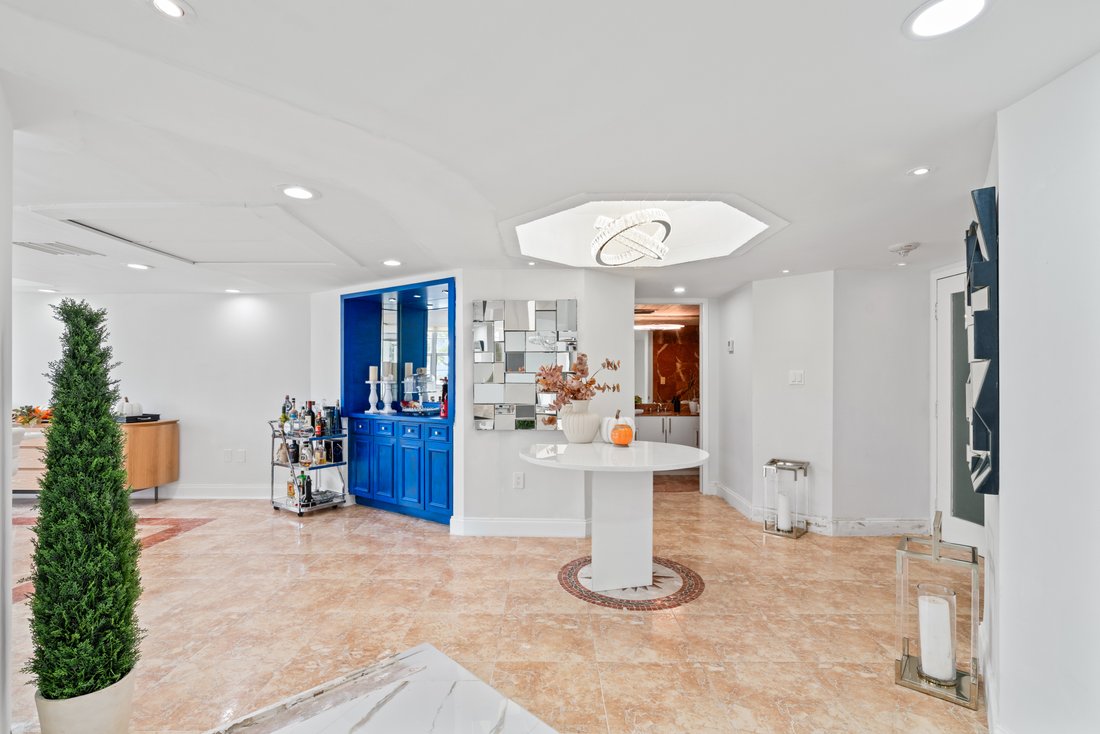 Condo in Miami, Florida, United States 2 - 17548123