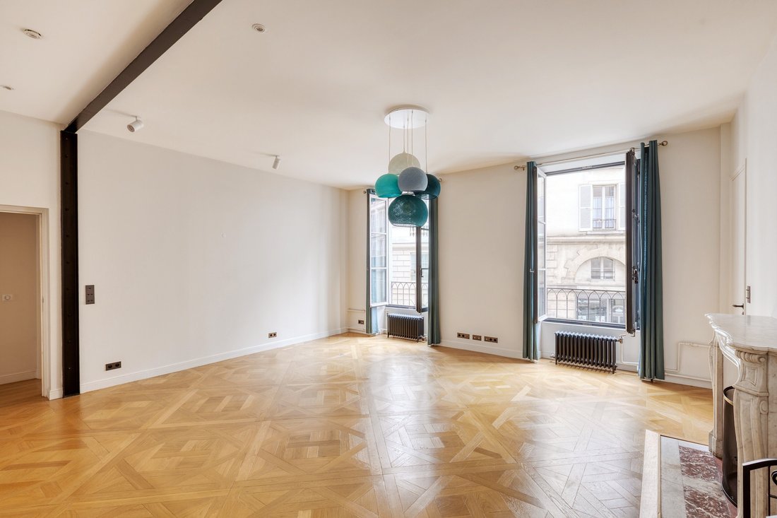 Apartment in Saint Germain des Prés, Paris 6e Arrondissement, Paris 3 - 17547938