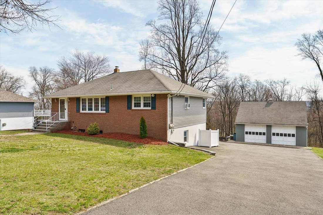 House in Totowa, New Jersey, United States 2 - 17548107