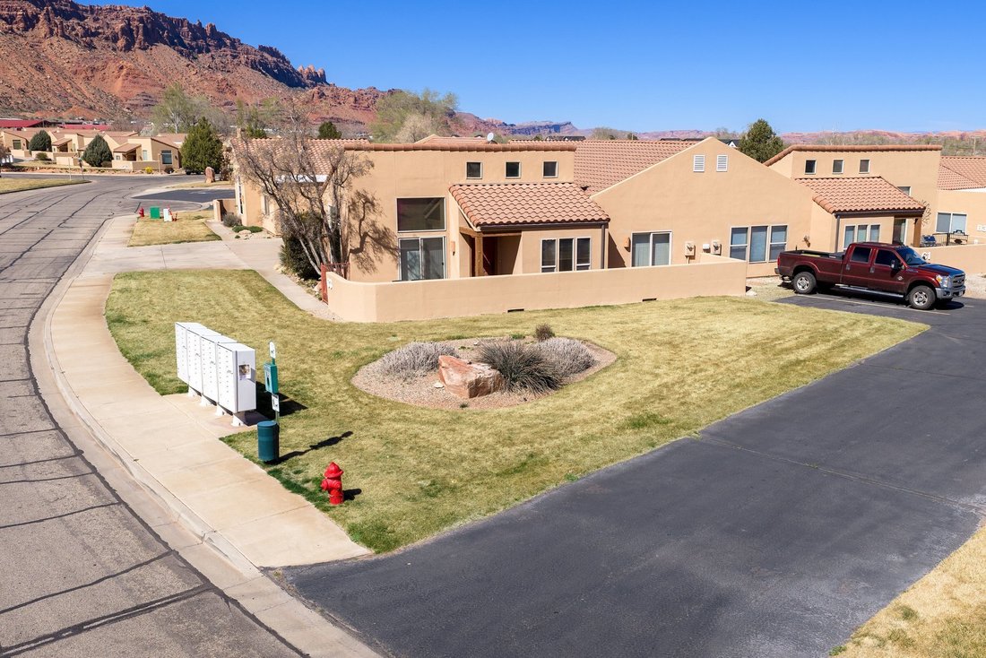 House in Moab, Utah, United States 3 - 17548015