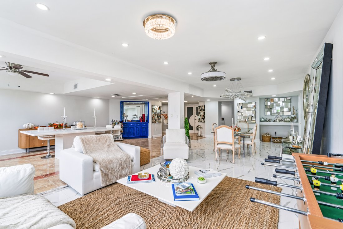 Condo in Miami, Florida, United States 5 - 17548123