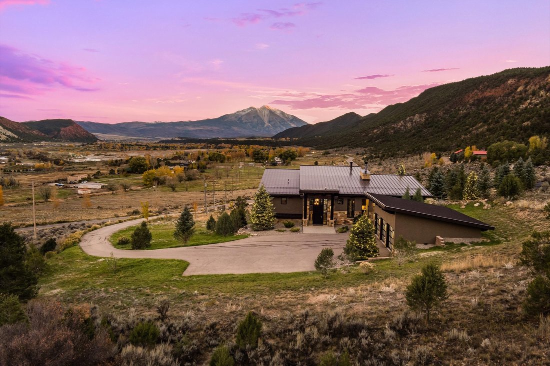 Glenwood Springs, Colorado, United States 1 - 17548061