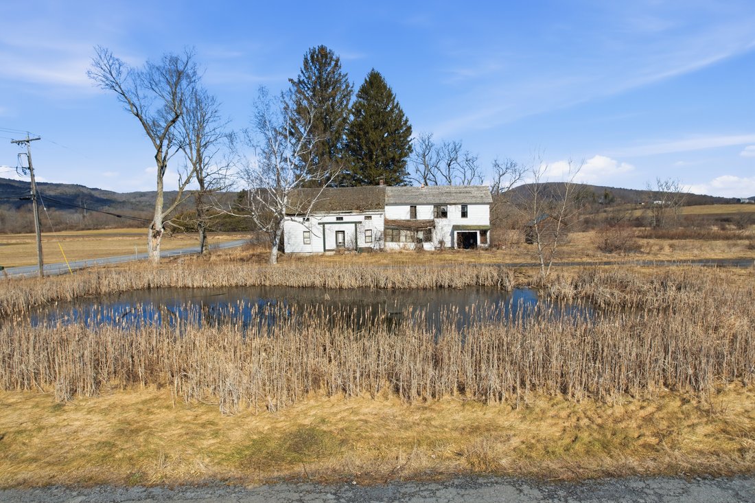 Whitehall, New York, United States 2 - 17548042