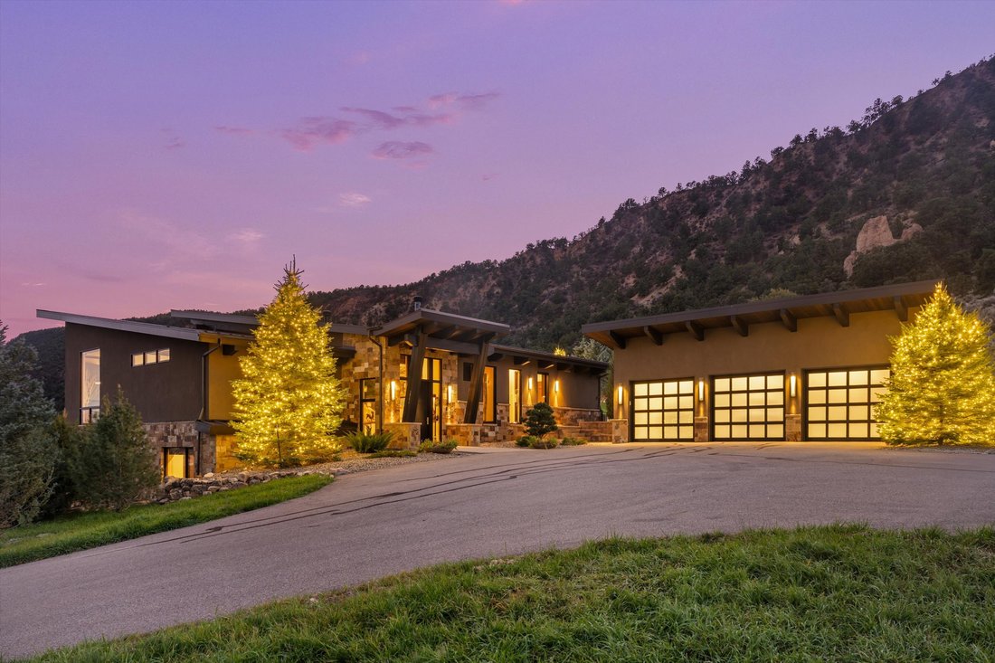 Glenwood Springs, Colorado, United States 2 - 17548061