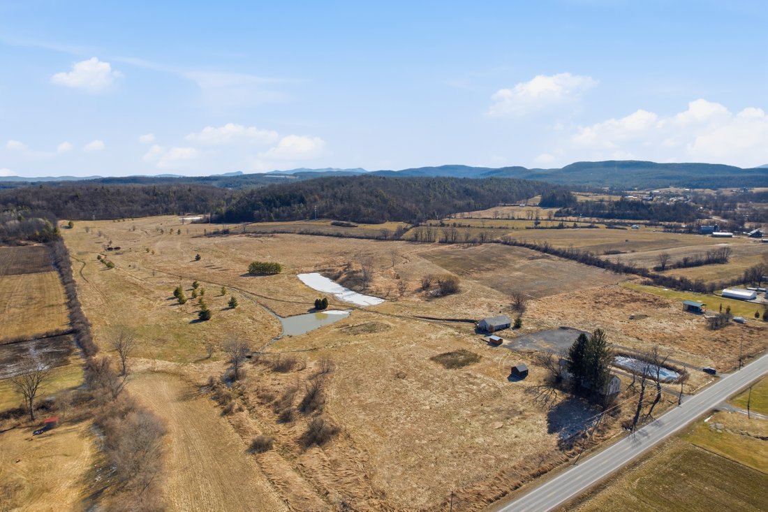 Whitehall, New York, United States 4 - 17548042