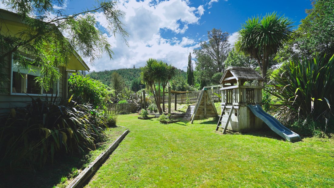 Ngatimoti, Tasman, New Zealand 4 - 17547941