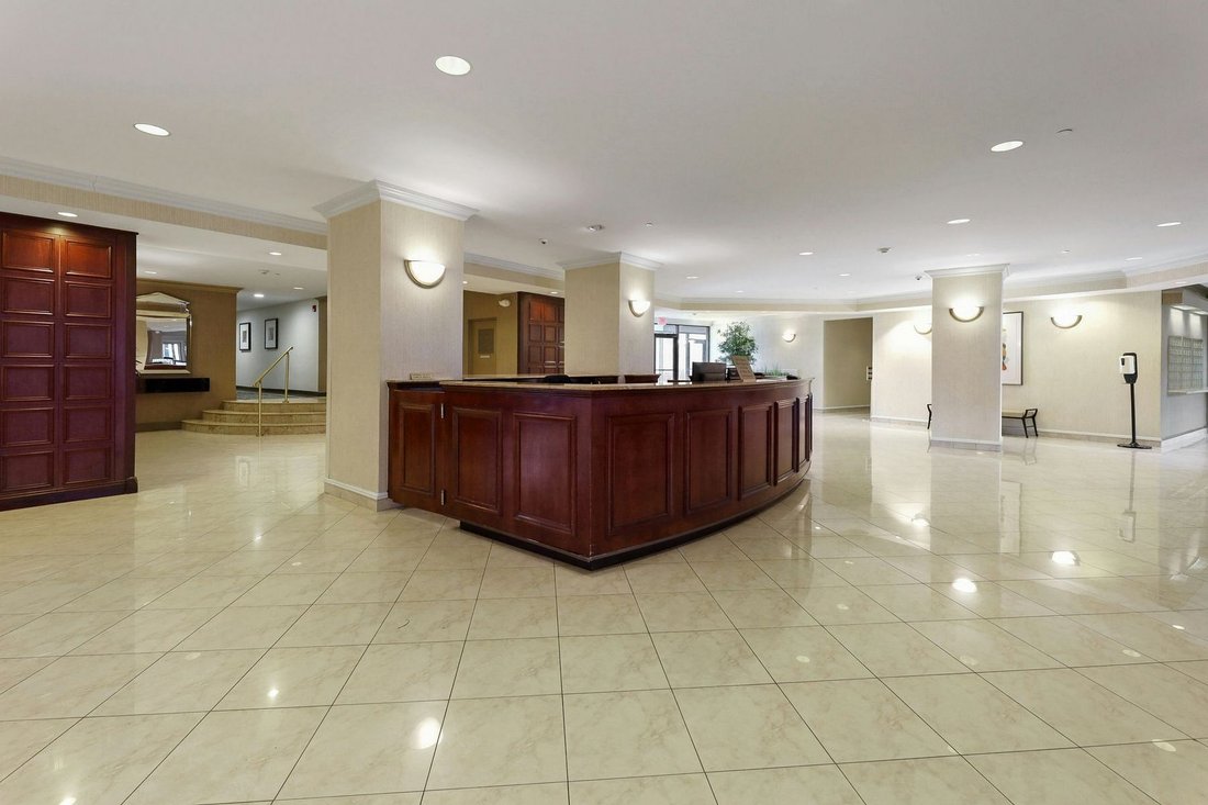Co Op in Fort Lee, New Jersey, United States 2 - 17548060