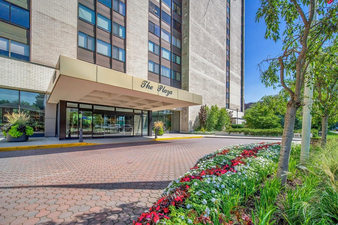 Co Op in Fort Lee, New Jersey, United States 1 - 17548084