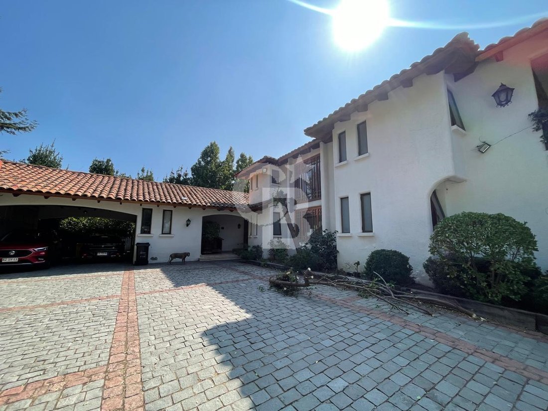House in Lo Barnechea, Santiago Metropolitan Region, Chile 1 - 17548239