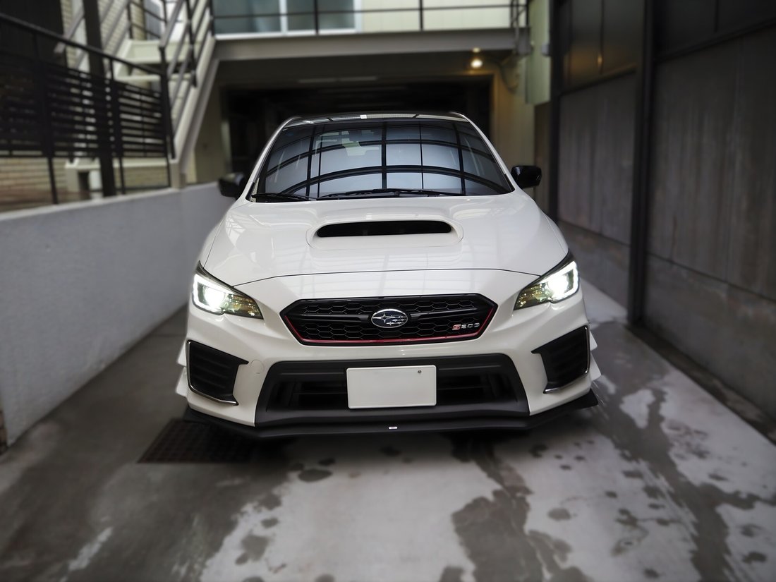 Sedan in Shinjuku City, Japan 1 - 17553320