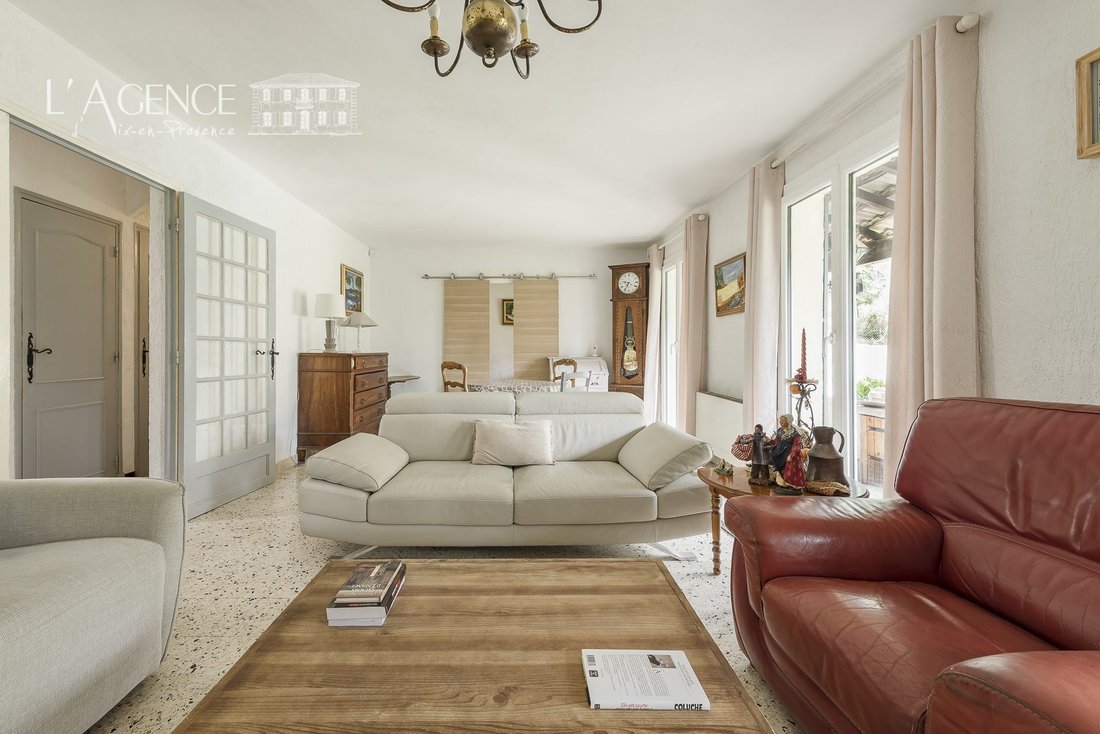 House in Le Tholonet, Provence-Alpes-Côte d'Azur, France 4 - 17554266