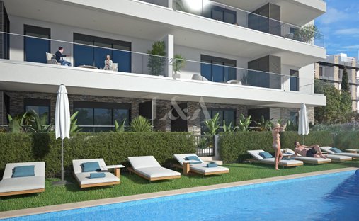 Apartment in Faro (Se e Sao Pedro), Algarve, Portugal 1
