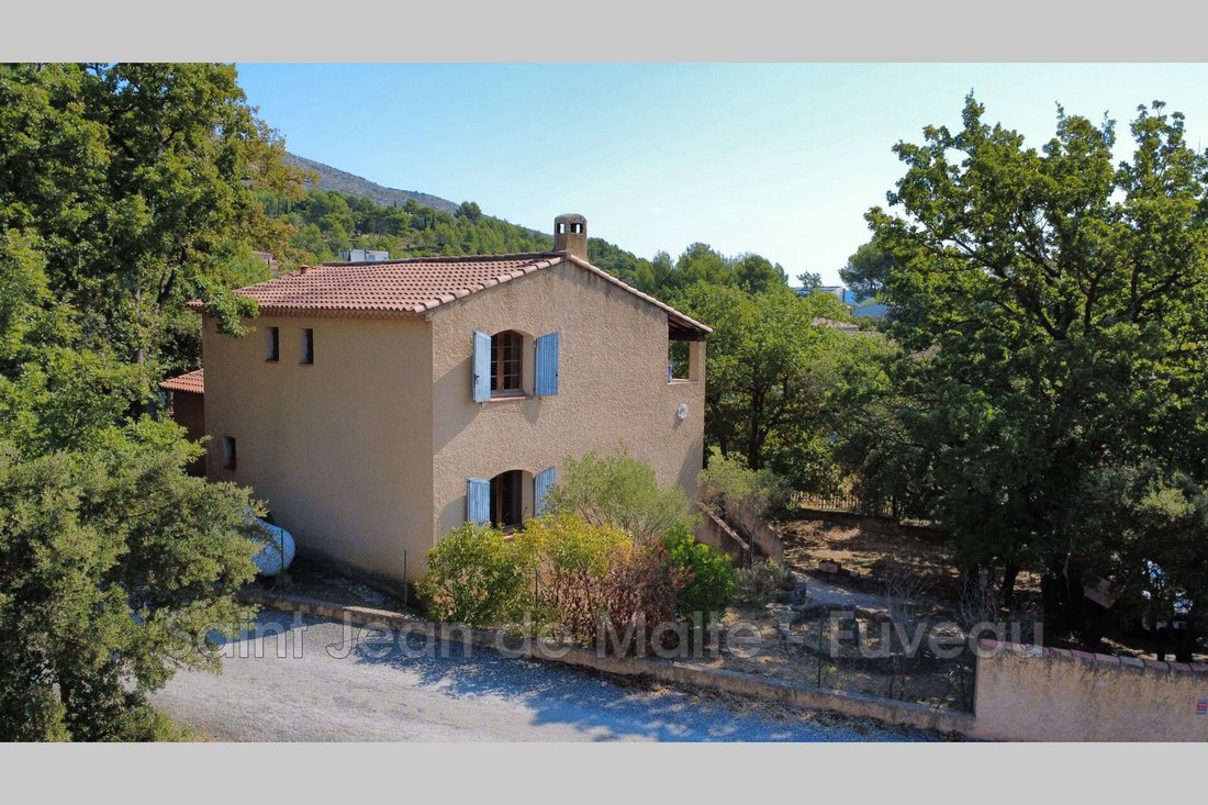 Villa in Puyloubier, Provence-Alpes-Côte d'Azur, France 4 - 17548837