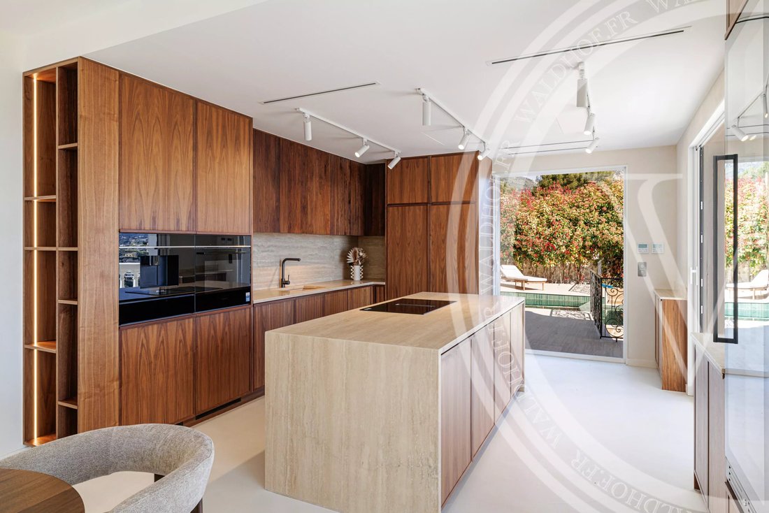 Villa in Village-Cros de Caste-Coupiere-Mont Gros, Roquebrune-Cap-Martin, France 4 - 17550351
